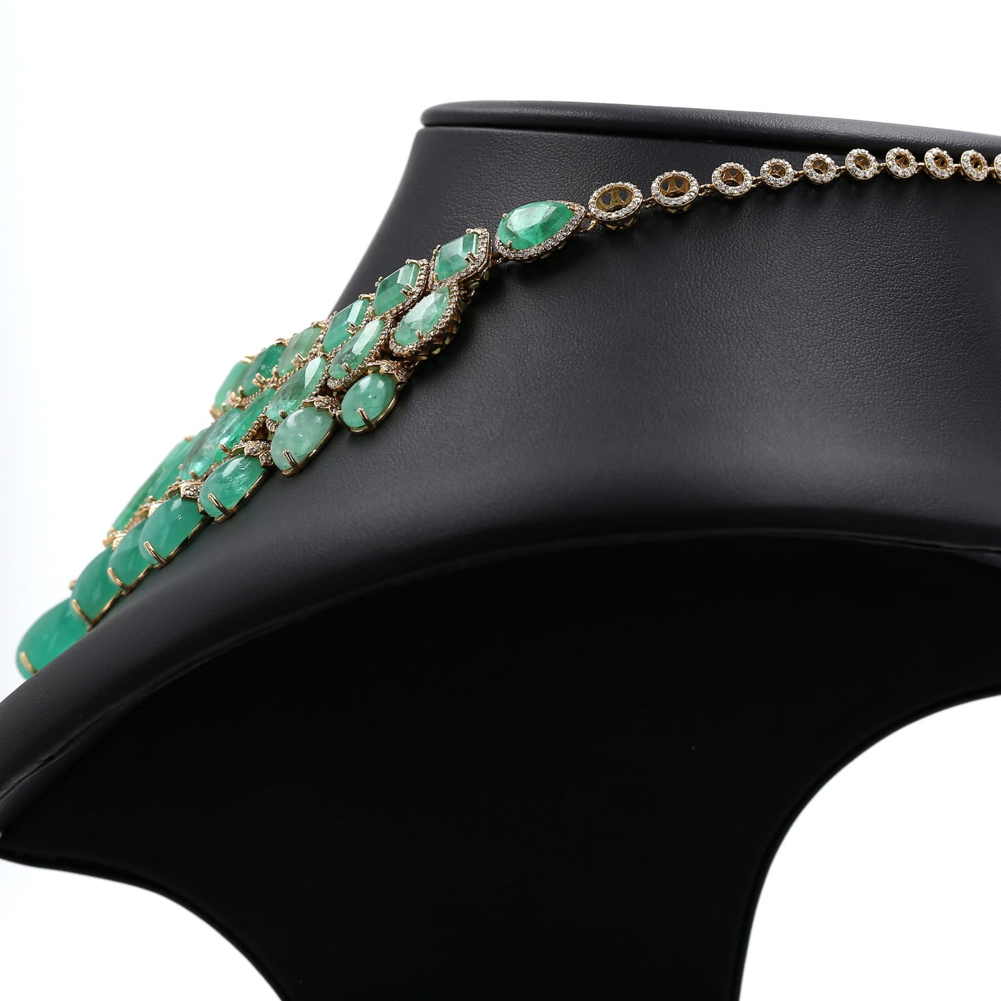 Colombian Emerald Choker Necklace: 160 ct Emeralds, 15.85 ct Diamonds, 14K Yellow Gold