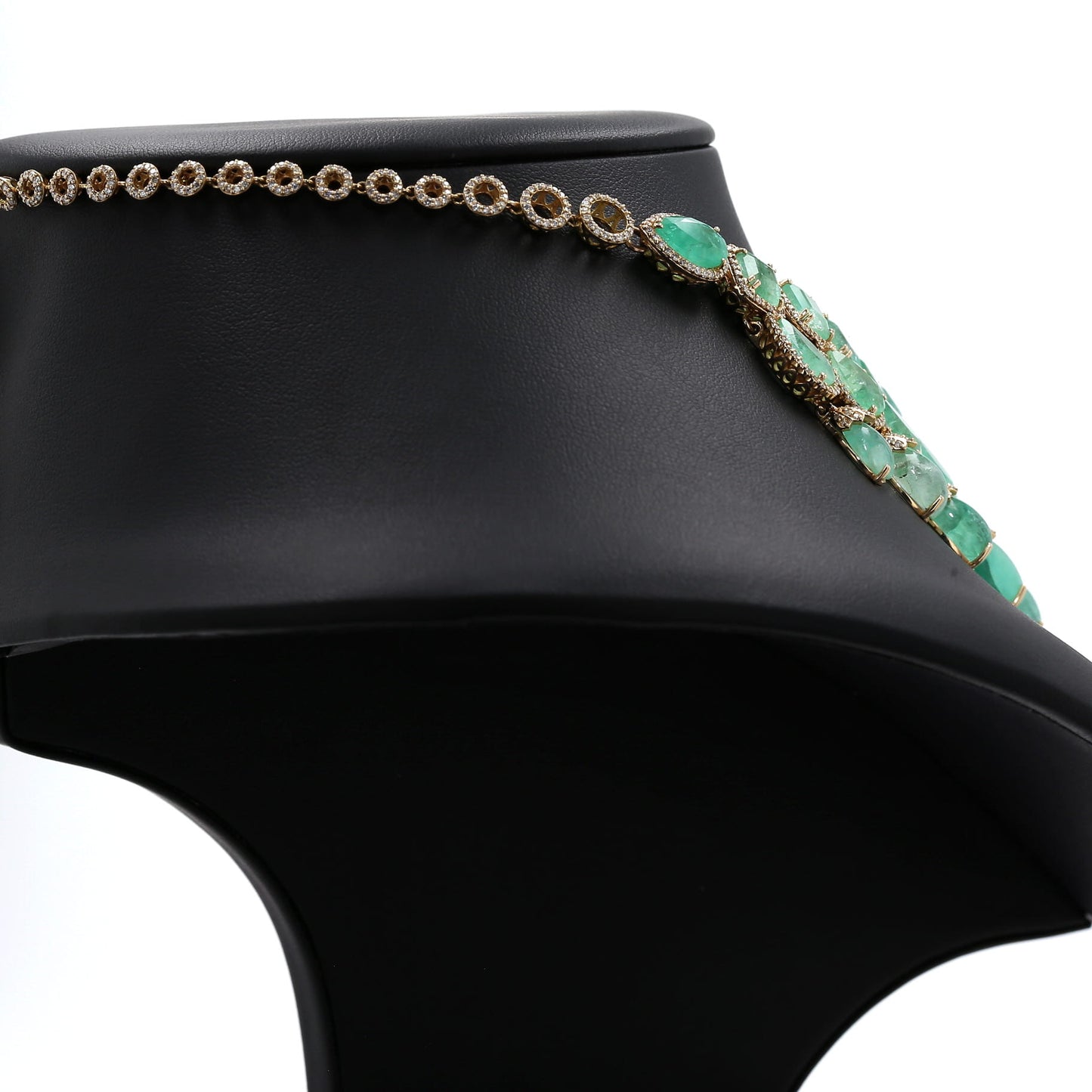 Colombian Emerald Choker Necklace: 160 ct Emeralds, 15.85 ct Diamonds, 14K Yellow Gold