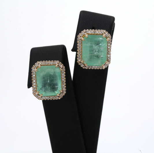 Colombian Emerald Earrings (1 pair): 15.3 ct tw Emeralds, 1.18 ct tw Diamonds, 14K Yellow Gold