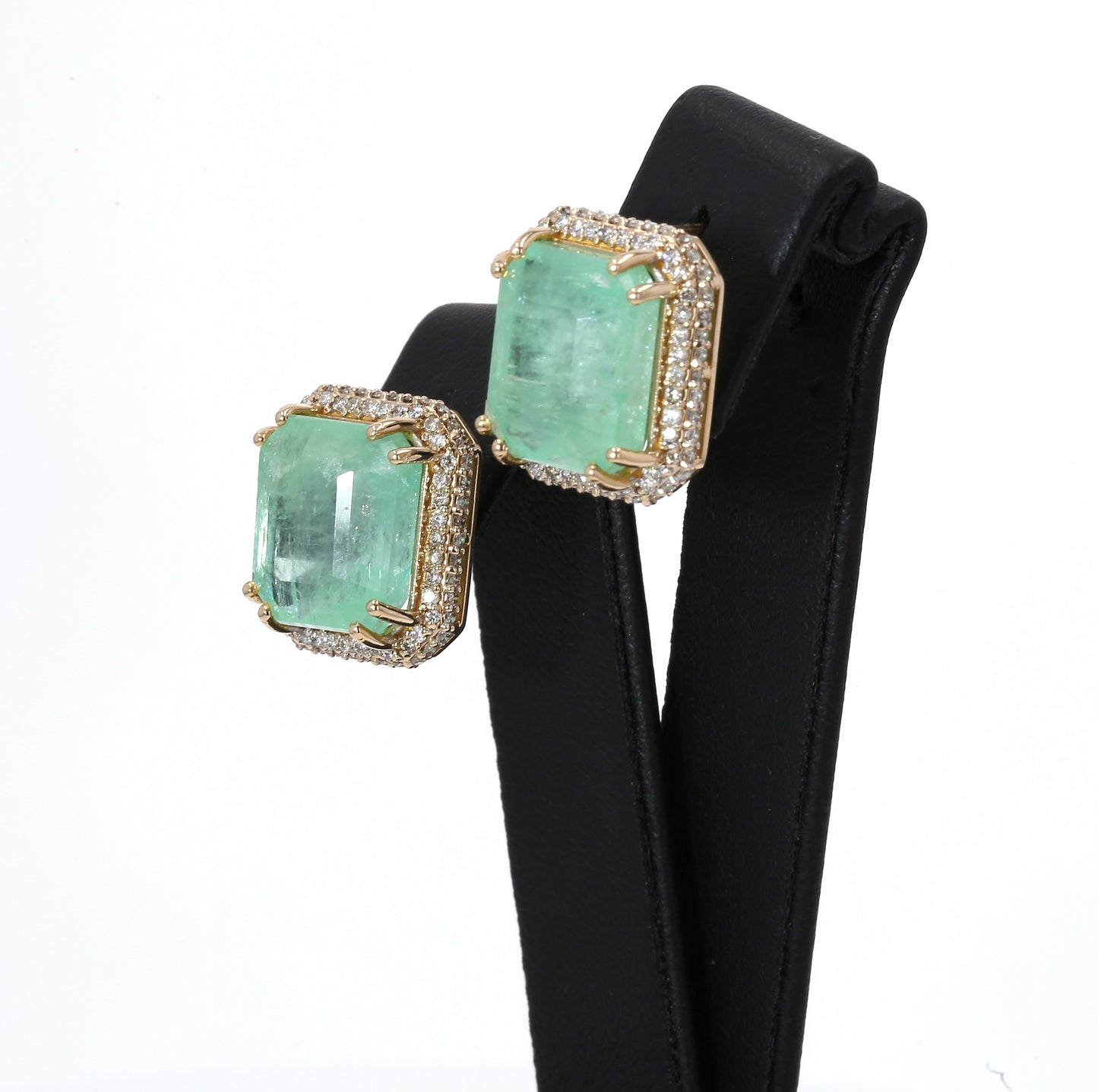 Colombian Emerald Earrings (1 pair): 15.3 ct tw Emeralds, 1.18 ct tw Diamonds, 14K Yellow Gold