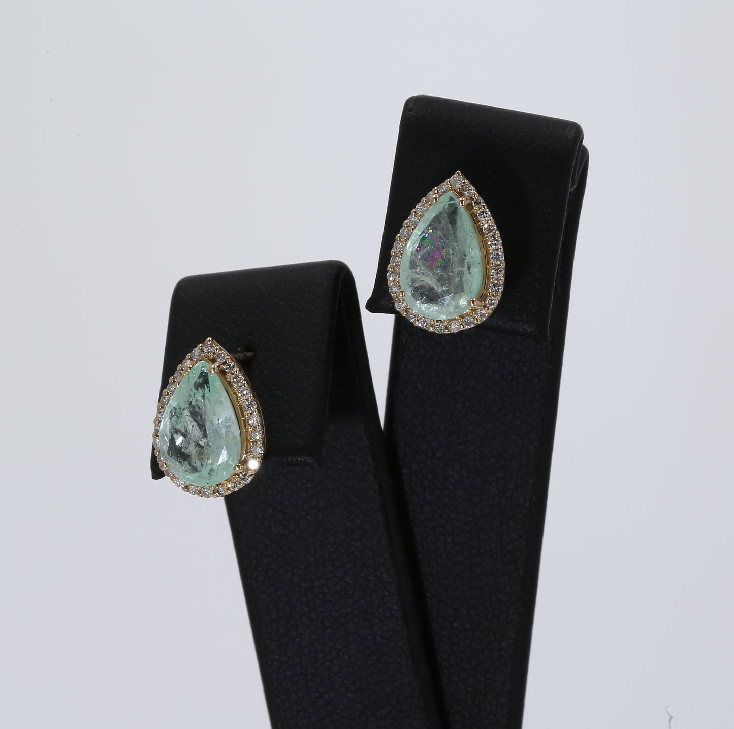 Colombian Emerald Earrings (1 pair): 3.9 ct tw Emeralds, 0.50 ct tw Diamonds, 14K Yellow Gold