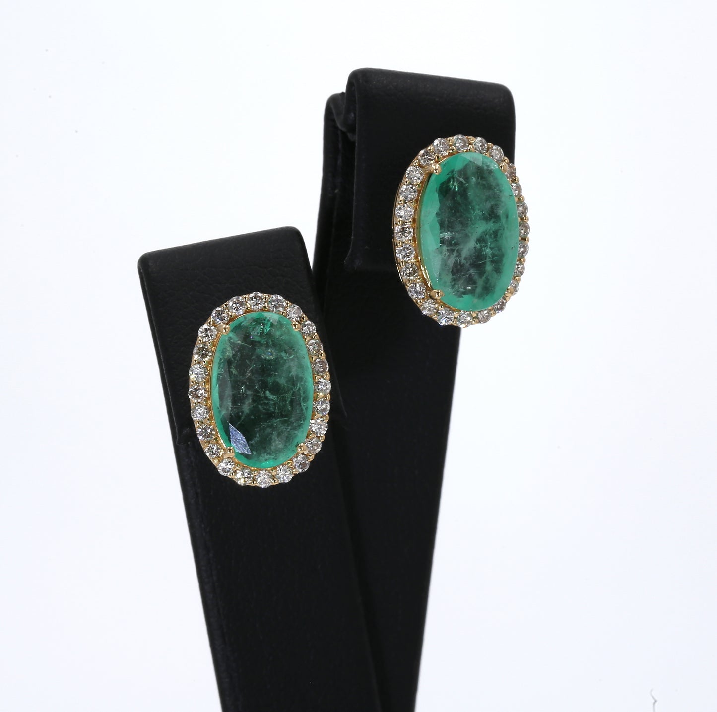 Colombian Emerald Earrings (1 pair): 6.95 ct tw Emeralds, 0.95 ct tw Diamonds, 18K Yellow Gold