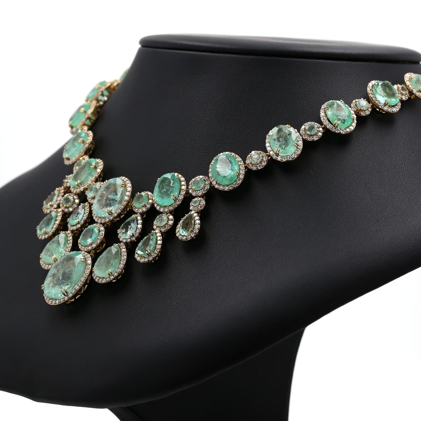 Colombian Emerald Necklace: 97.0 ct tw Emeralds, 23.0 ct tw Diamonds, 18K Yellow Gold