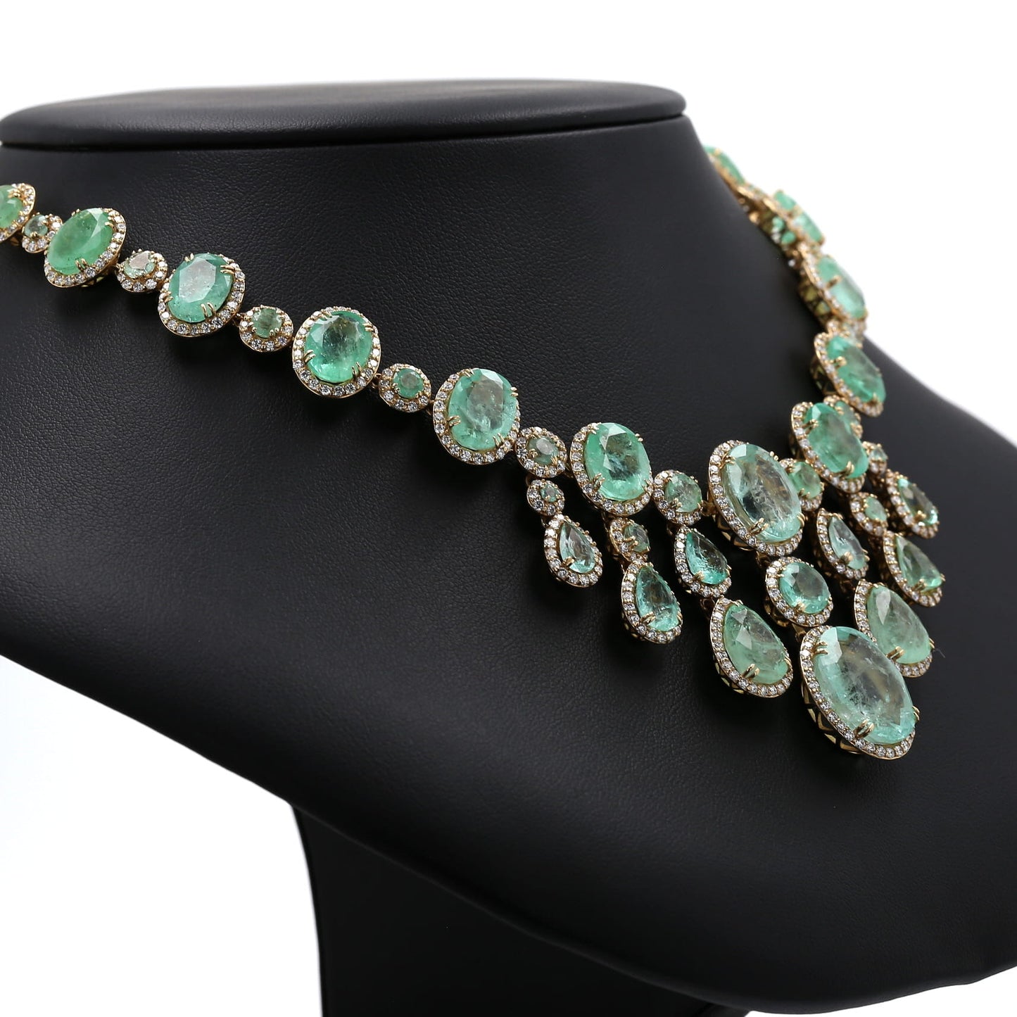 Colombian Emerald Necklace: 97.0 ct tw Emeralds, 23.0 ct tw Diamonds, 18K Yellow Gold