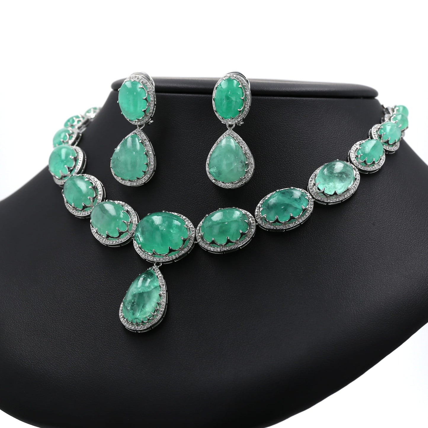 Colombian Emerald Necklace & Earrings: 188.75 ct tw Emeralds, 9.33 ct tw Diamonds, 14K White Gold