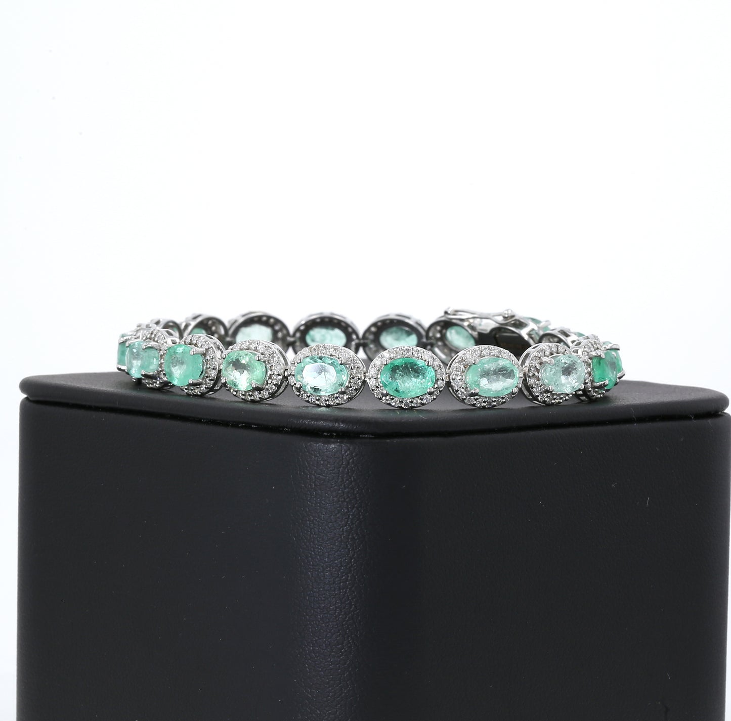 Colombian Emerald Bracelet: 15.0 ct tw Emeralds, 3.50 ct tw Diamonds, 14K White Gold