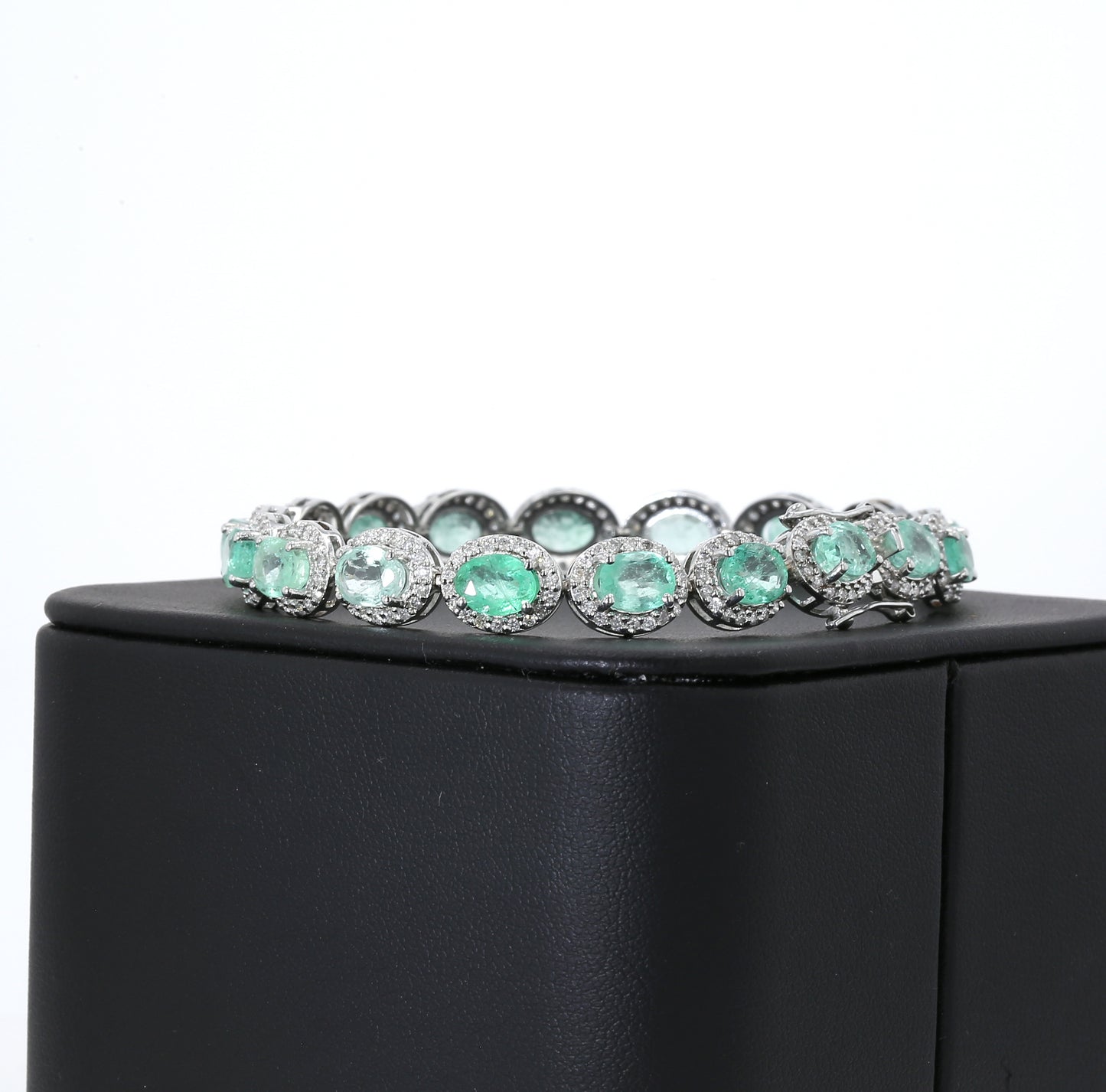 Colombian Emerald Bracelet: 15.0 ct tw Emeralds, 3.50 ct tw Diamonds, 14K White Gold