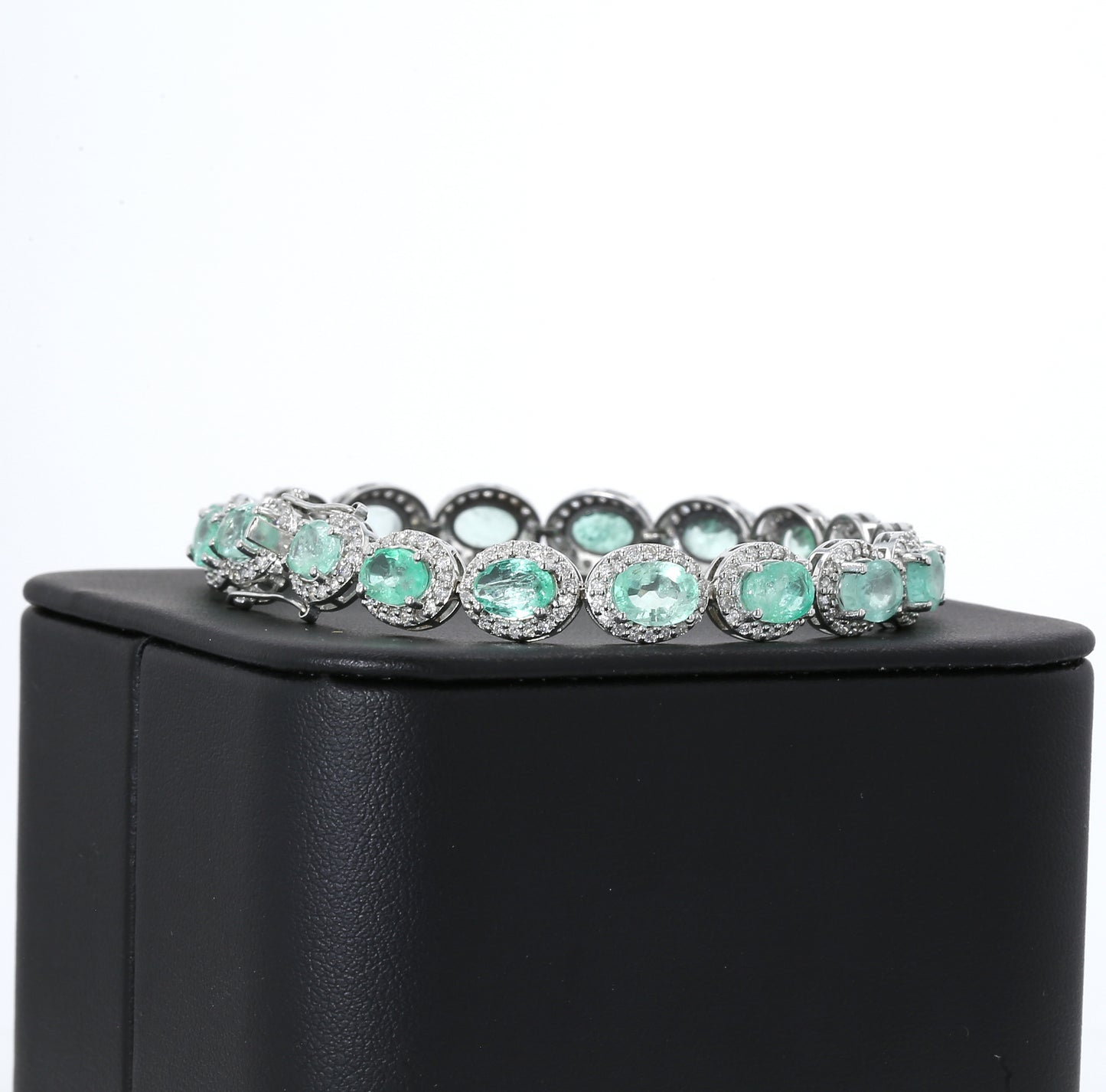 Colombian Emerald Bracelet: 15.0 ct tw Emeralds, 3.50 ct tw Diamonds, 14K White Gold