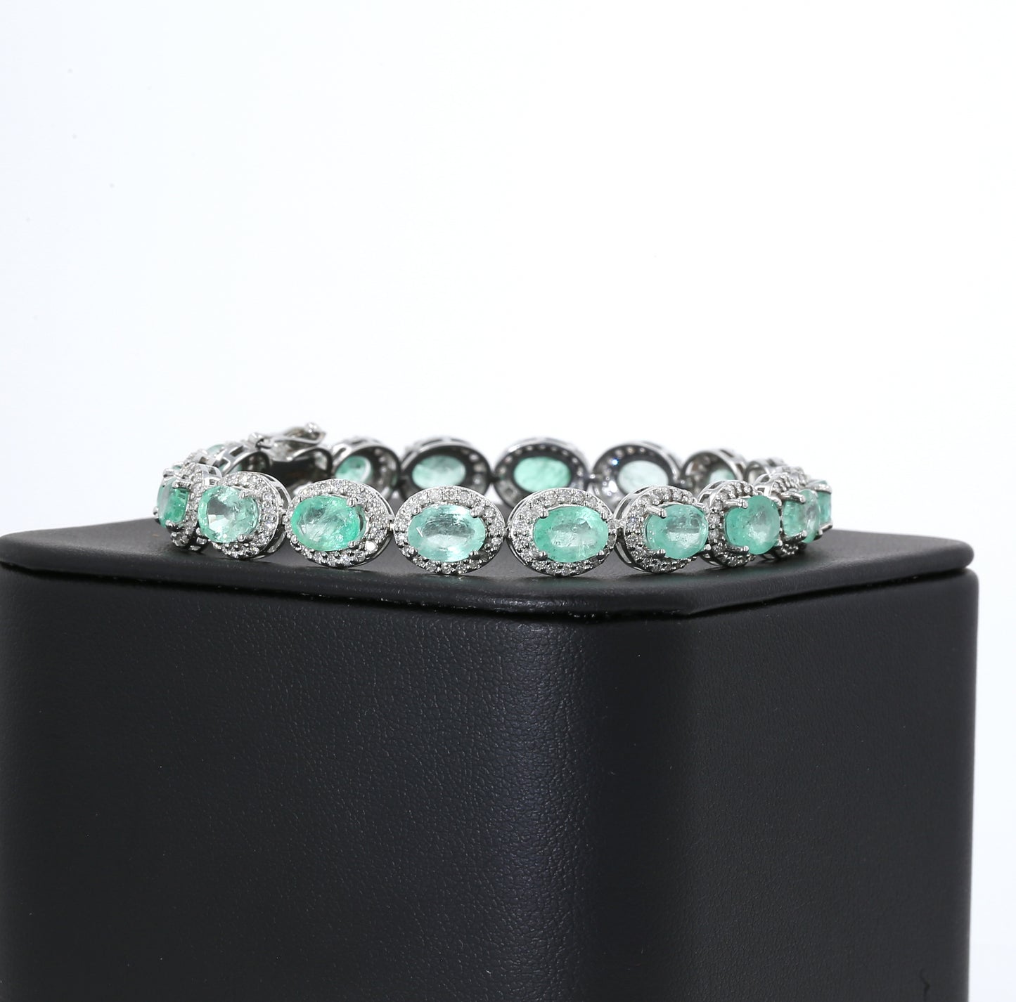 Colombian Emerald Bracelet: 15.0 ct tw Emeralds, 3.50 ct tw Diamonds, 14K White Gold