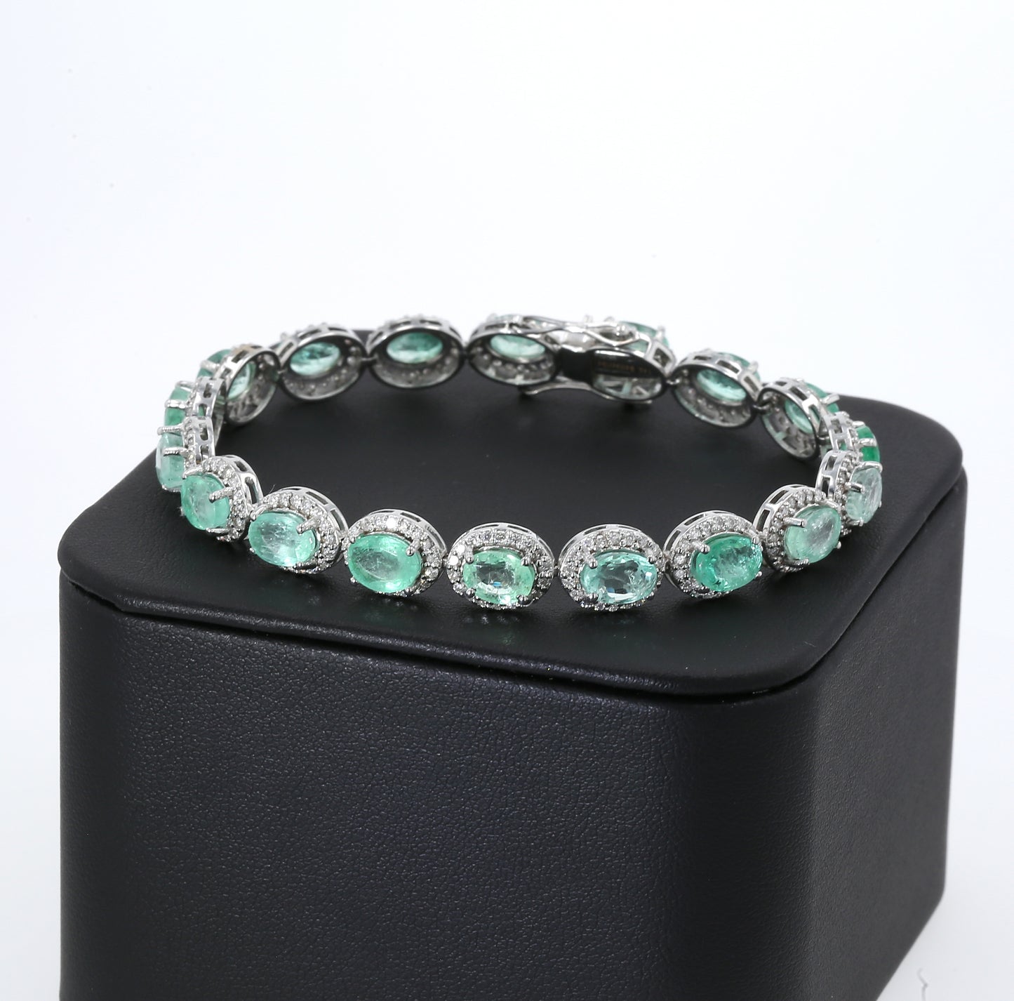 Colombian Emerald Bracelet: 15.0 ct tw Emeralds, 3.50 ct tw Diamonds, 14K White Gold