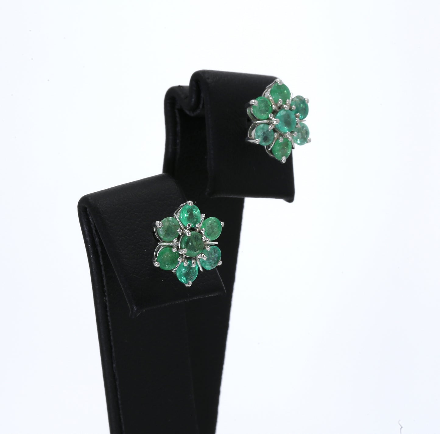 Colombian Emerald Earrings (1 pair): 2.50 ct tw Emeralds, 14K White Gold