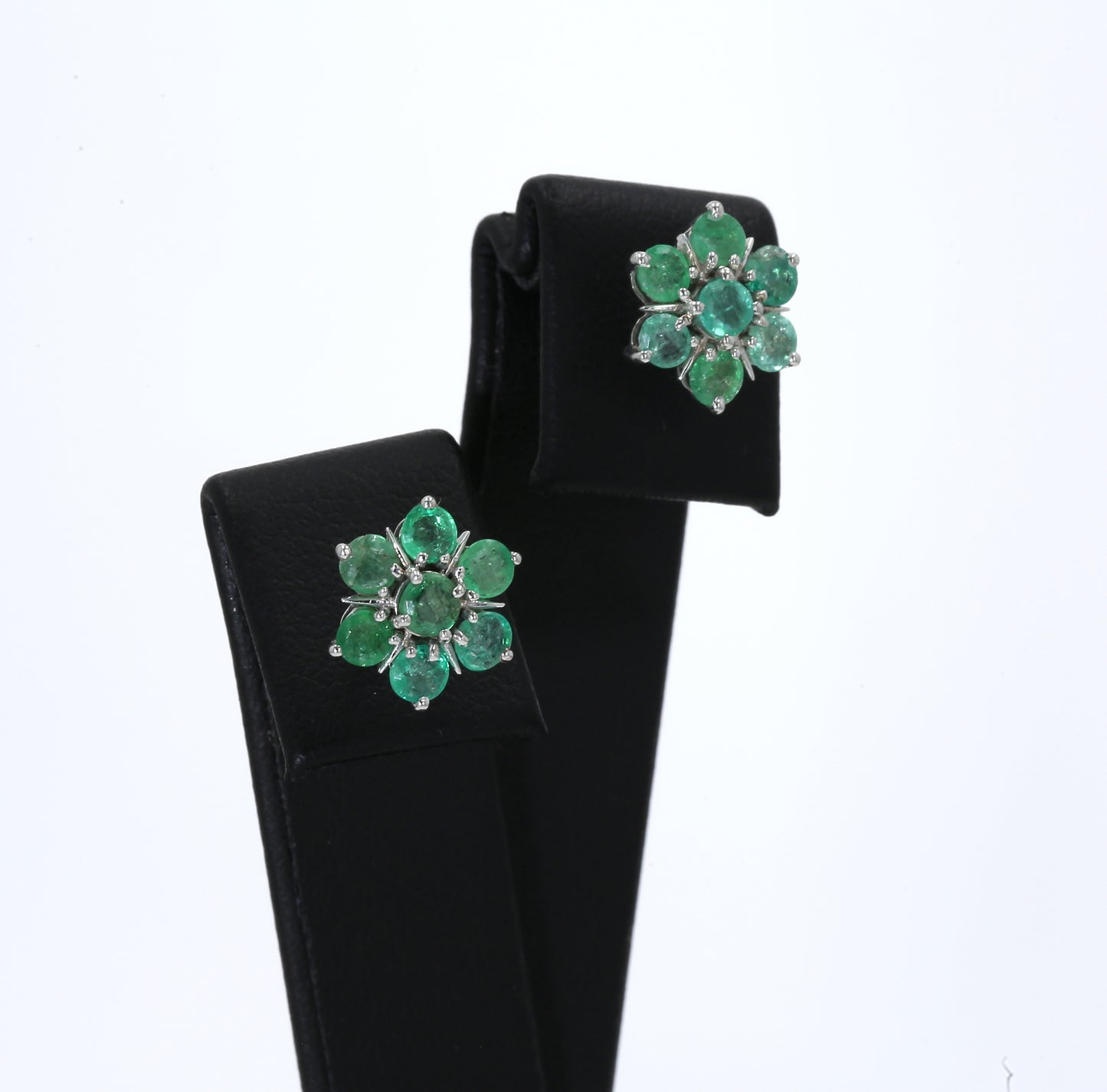 Colombian Emerald Earrings (1 pair): 2.50 ct tw Emeralds, 14K White Gold